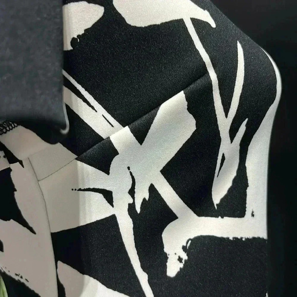 Vince Camuto Sheath midi round neck,short sleeve, 3/4 zip back, pattern - Picture 8 of 13